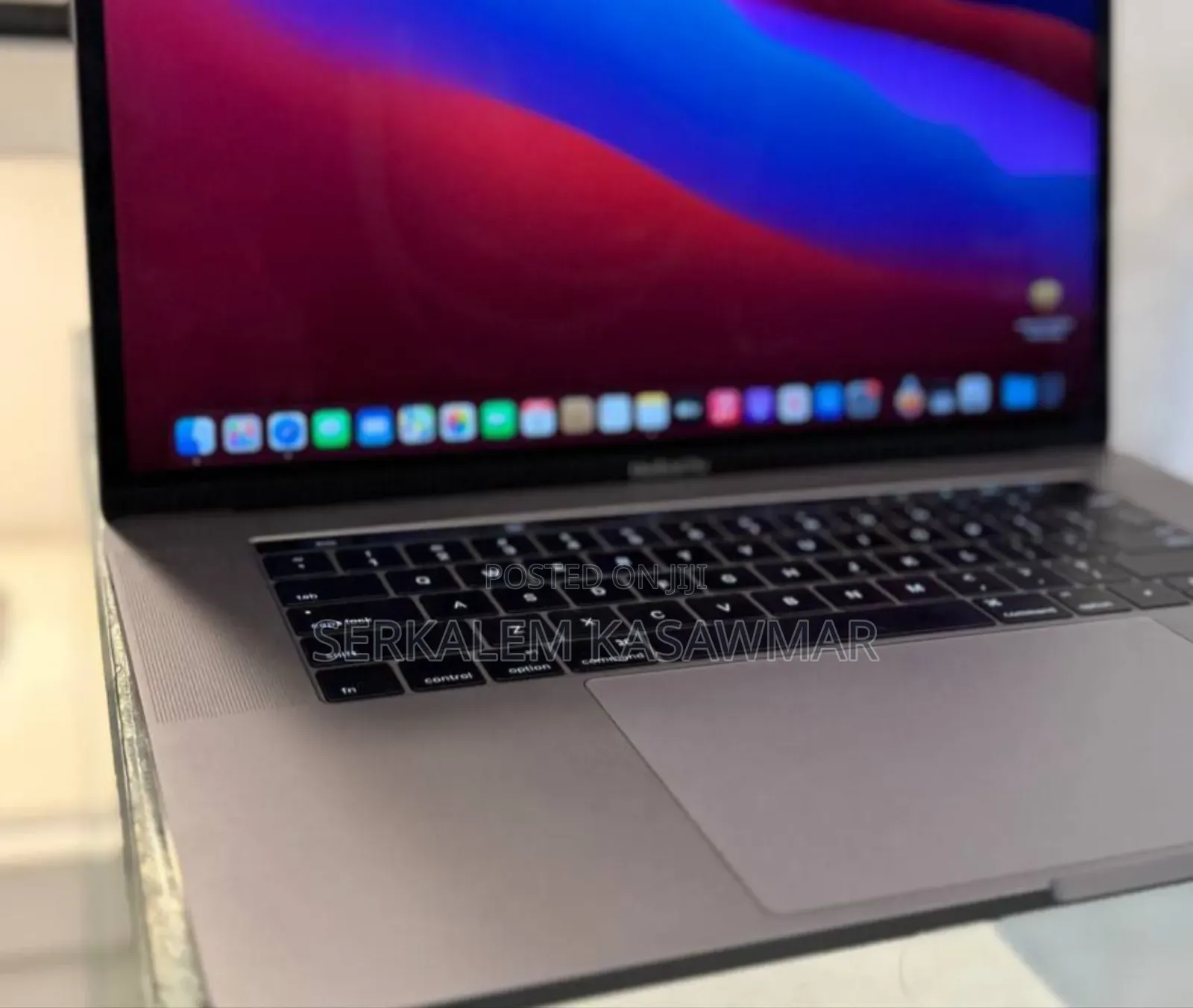 New Laptop Apple MacBook Pro 2016 16GB Intel Core I7 SSD 256GB