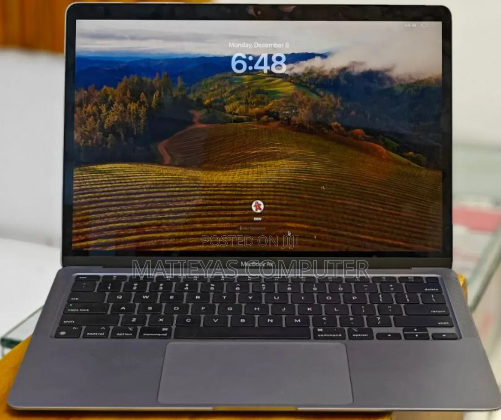 New Laptop Apple MacBook Air 2020 M1 8GB Apple M1 SSD 1T