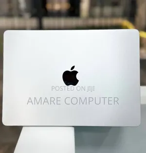 Photo - New Laptop Apple MacBook Air 2022 M2 8GB Apple M2 SSD 256GB