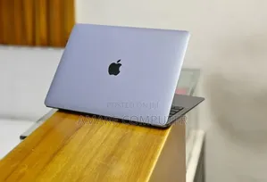 New Laptop Apple MacBook Air 2020 M1 8GB Apple M1 SSD 1T