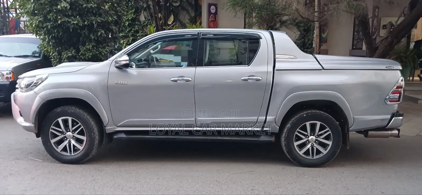 Toyota Hilux 2017 Gray