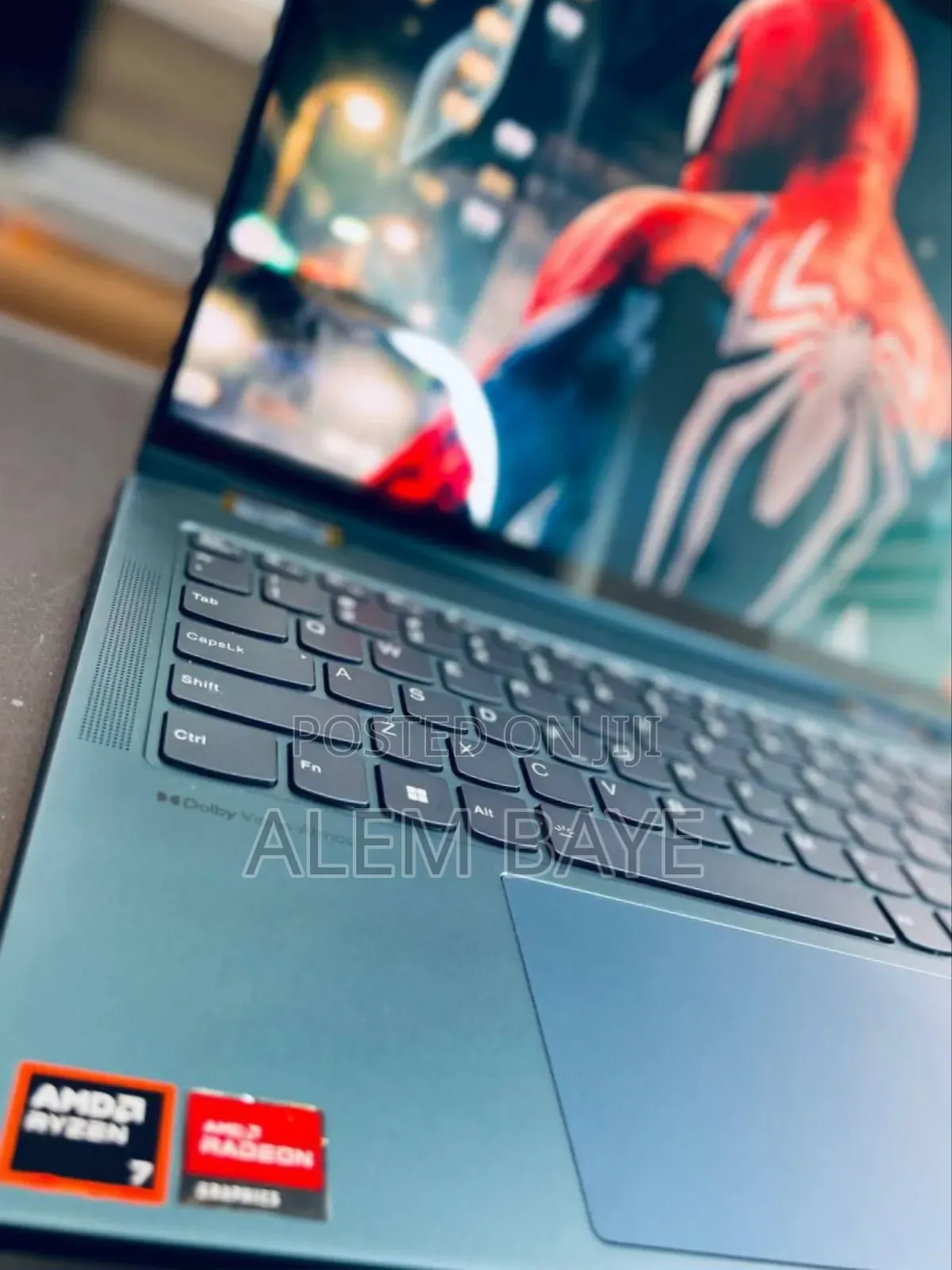 New Laptop Lenovo Yoga 330 16GB AMD Ryzen 7 SSD 512GB