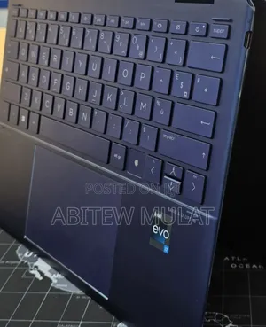 New Laptop HP Spectre 16GB Intel Core i7 SSD 1T