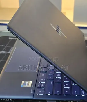 New Laptop HP Spectre 16GB Intel Core i7 SSD 1T