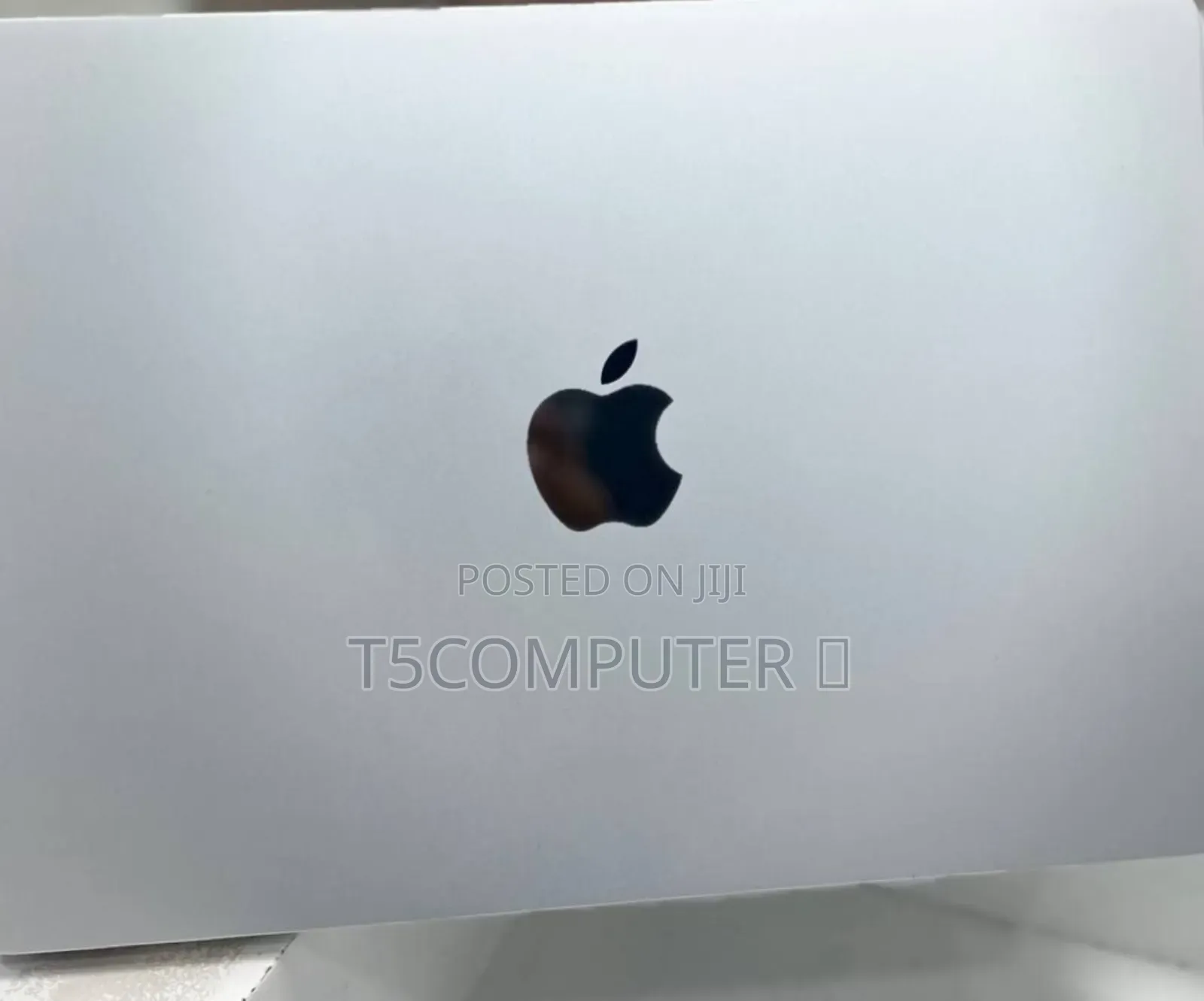 New Laptop Apple MacBook Air 2022 M2 8GB Apple M2 SSD 256GB