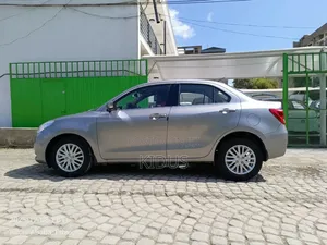 Suzuki Dzire 2022 Gray