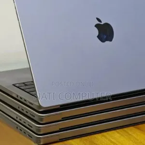 New Laptop Apple MacBook Pro M1 32GB Intel Core i7 SSD 512GB