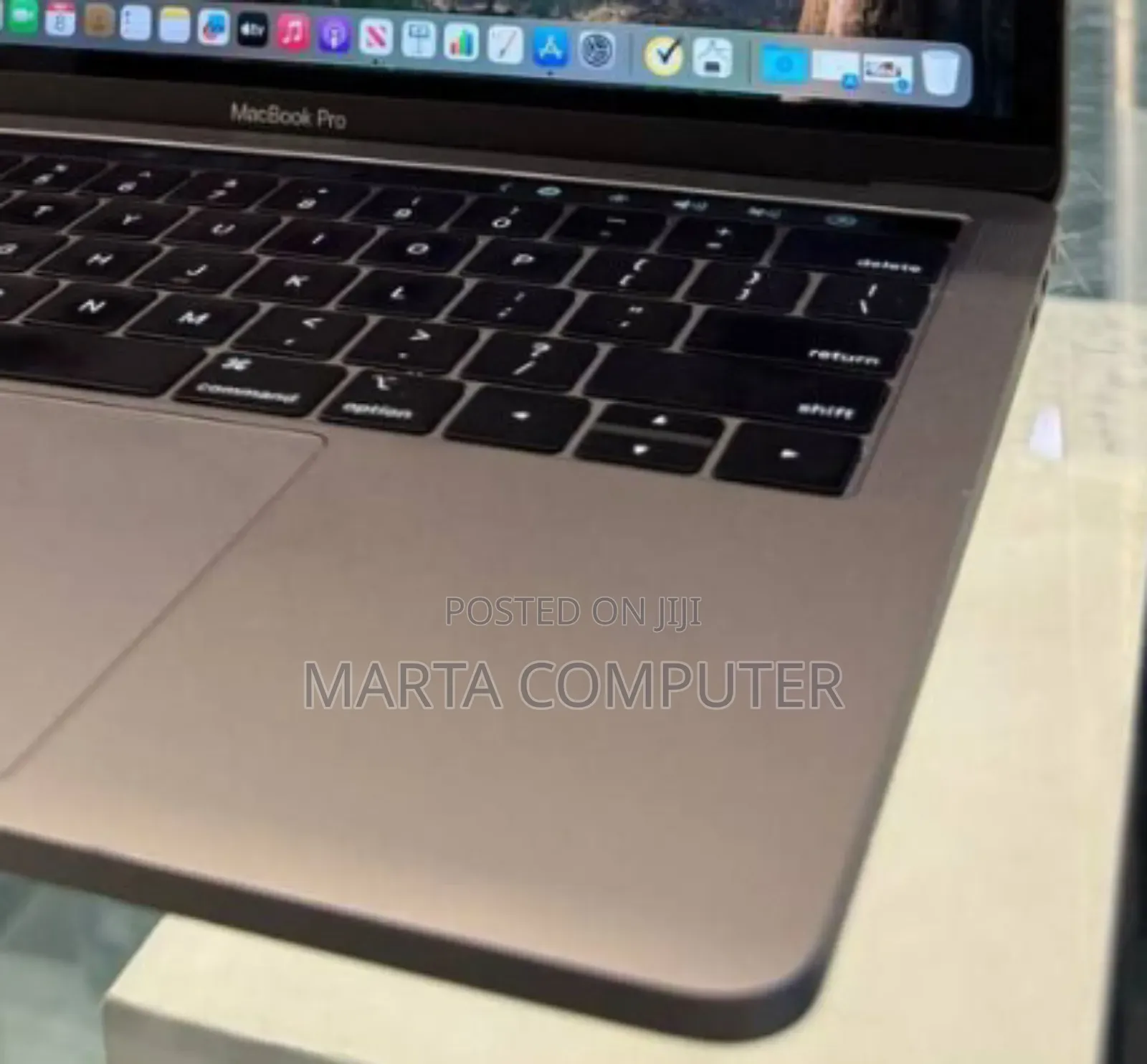 New Laptop Apple MacBook Pro 2019 8GB Intel Core I5 SSD 512GB