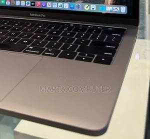 New Laptop Apple MacBook Pro 2019 8GB Intel Core I5 SSD 512GB