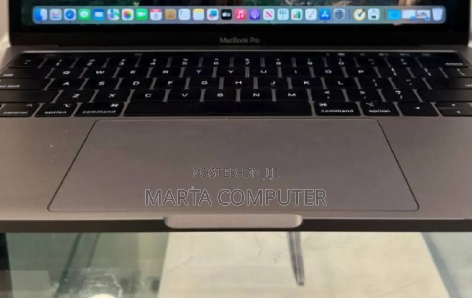 New Laptop Apple MacBook Pro 2019 8GB Intel Core I5 SSD 512GB