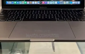 New Laptop Apple MacBook Pro 2019 8GB Intel Core I5 SSD 512GB