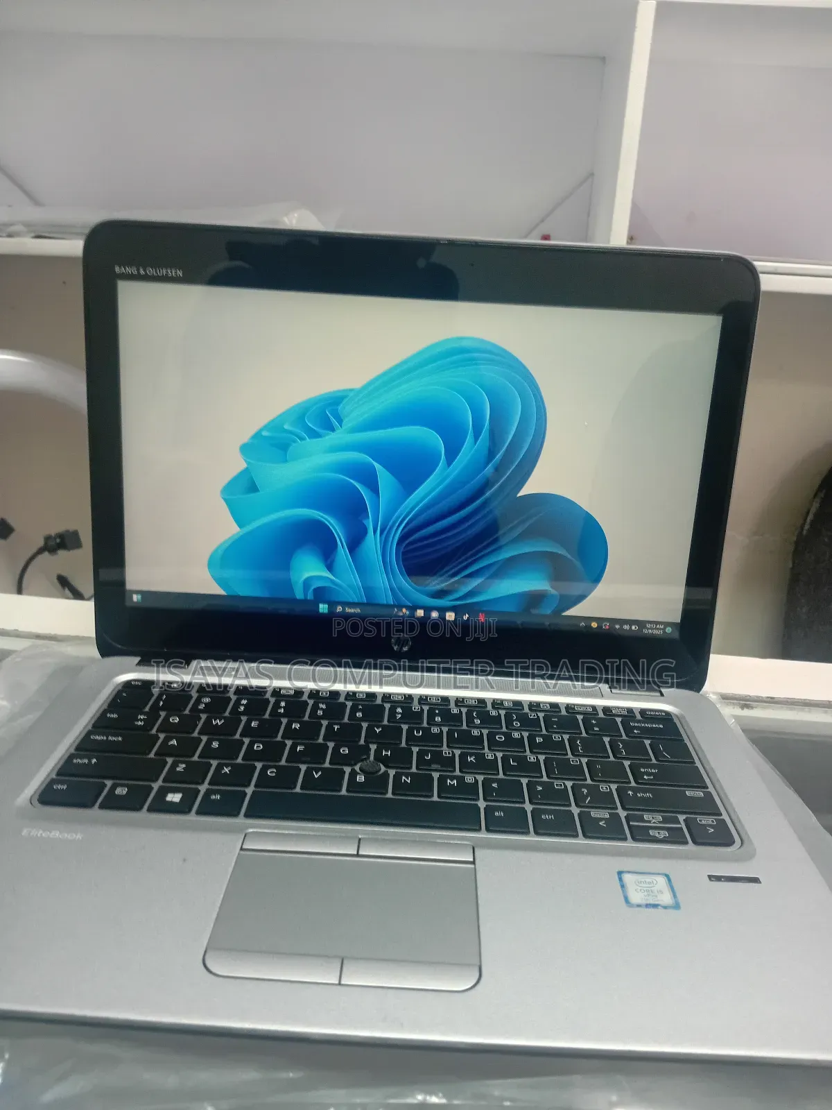 New Laptop HP EliteBook 820 G4 8GB Intel Core I5 SSD 512GB