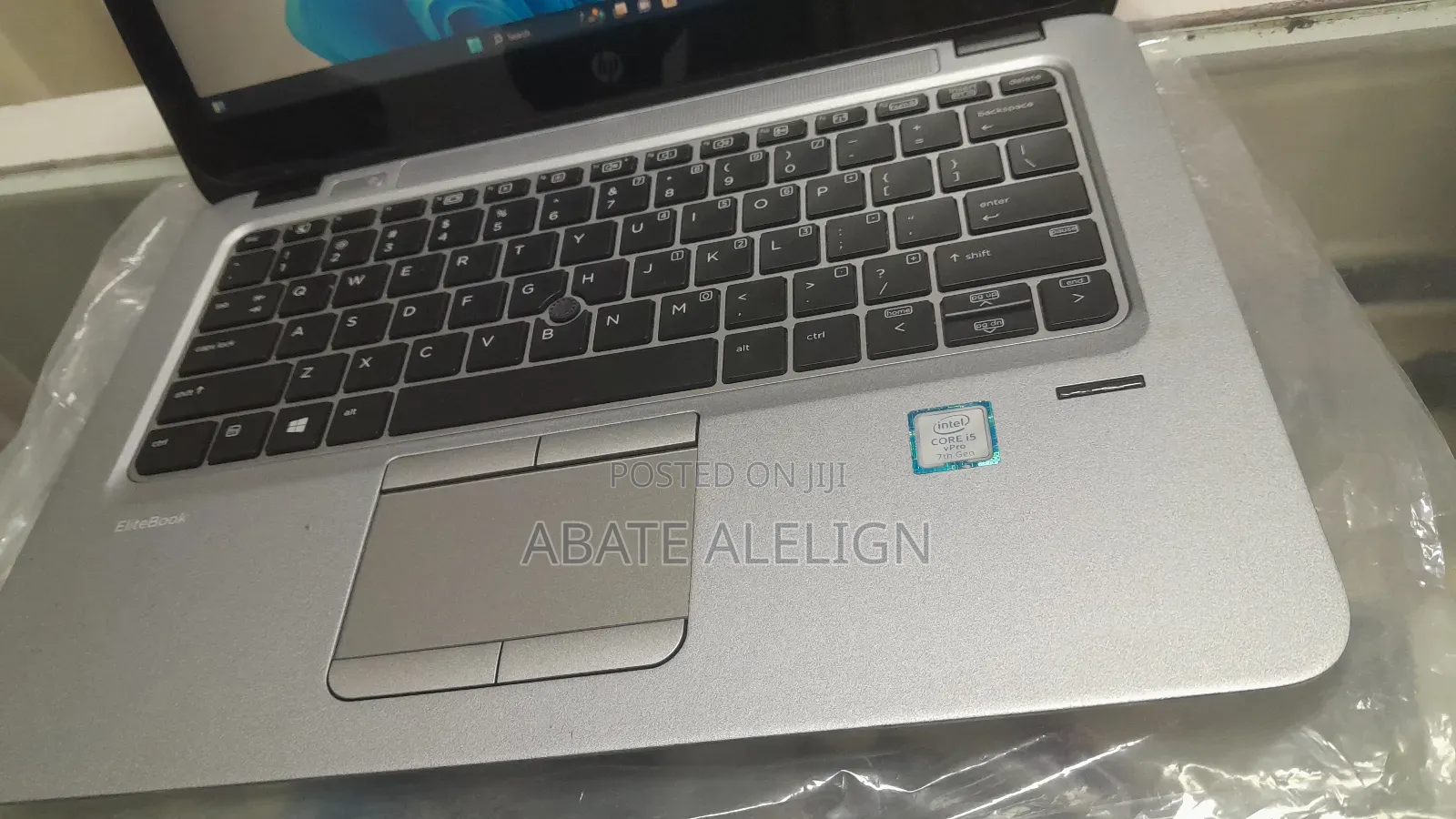 New Laptop HP EliteBook 820 G4 8GB Intel Core I5 SSD 512GB