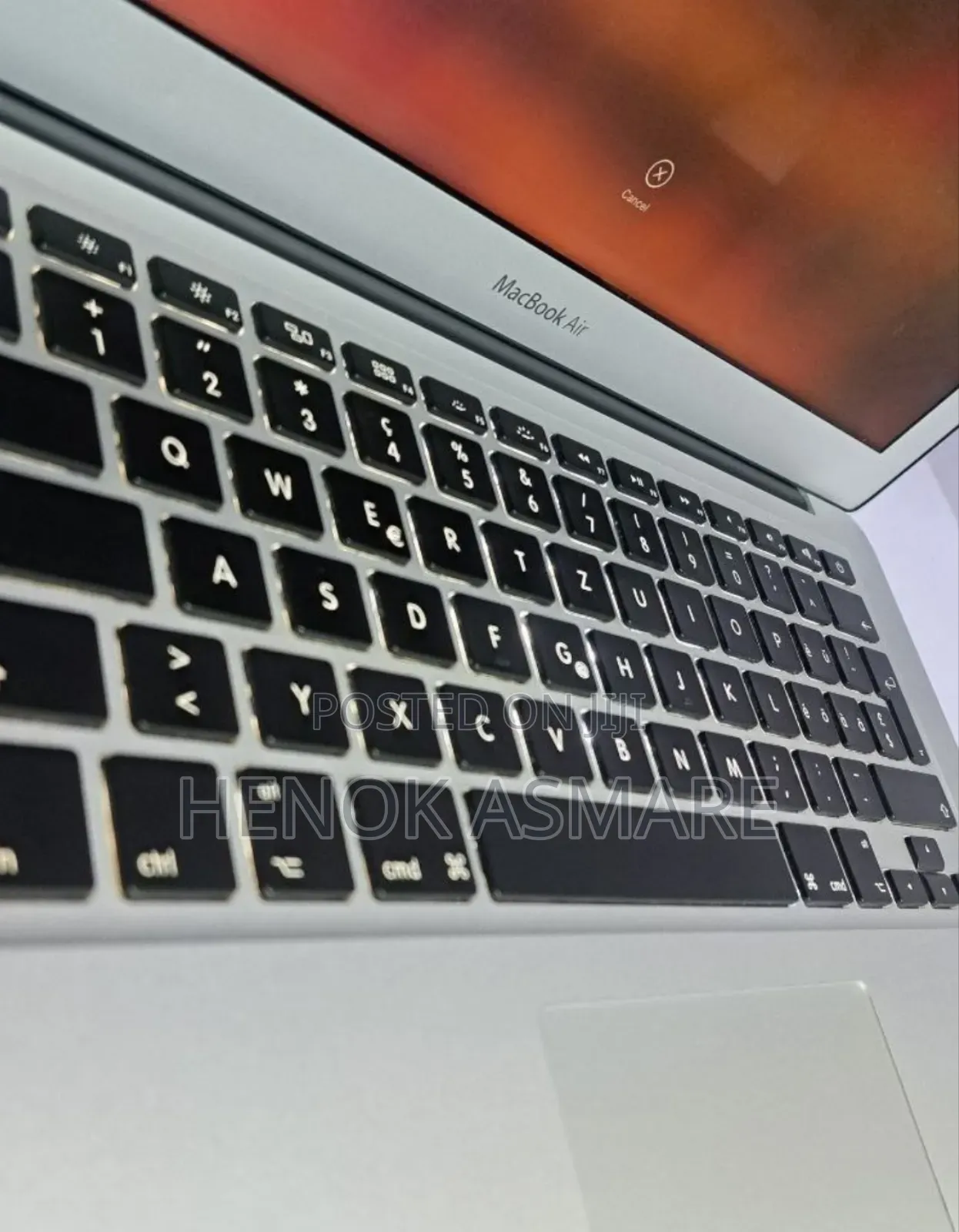 New Laptop Apple MacBook Air 4GB Intel Core I5 SSD 60GB