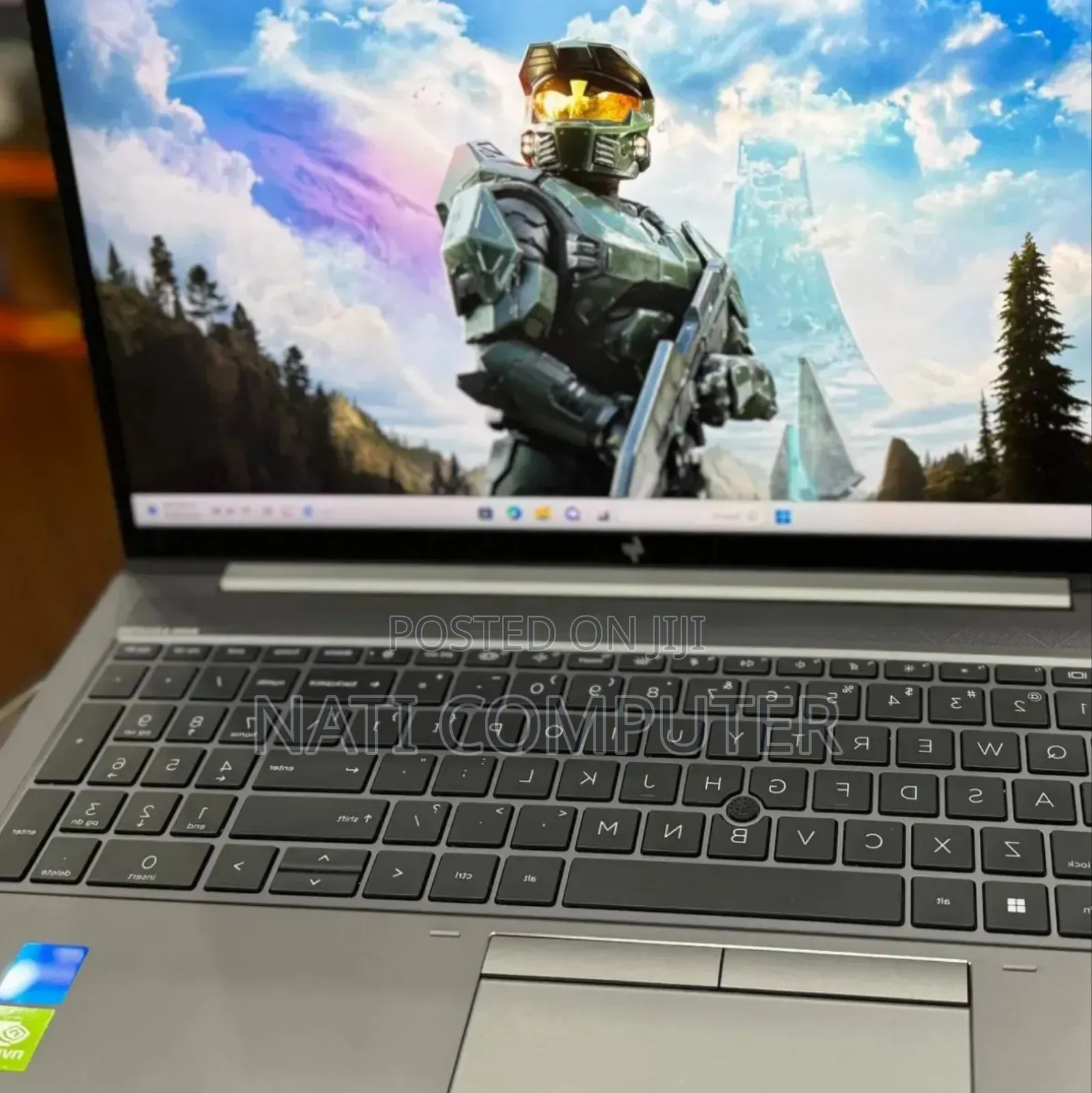 New Laptop HP ZBook Firefly G8 16GB Intel Core i7 SSD 512GB