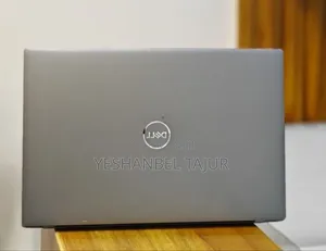 Photo - New Laptop Dell Precision 5540 16GB Intel Core I7 SSD 512GB