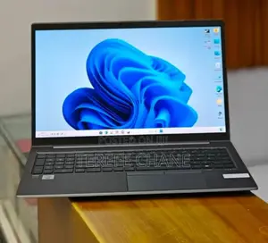 New Laptop HP ZBook Firefly 15 G7 16GB Intel Core I7 SSD 512GB