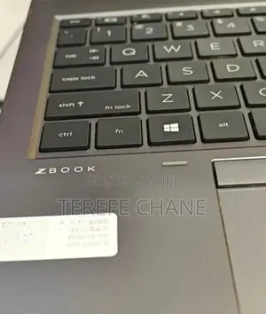 New Laptop HP ZBook Firefly 15 G7 16GB Intel Core I7 SSD 512GB