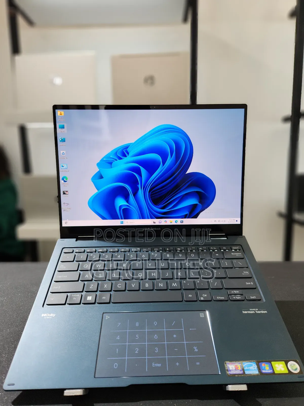 New Laptop Asus ZenBook Flip 14 UX461UA 16GB Intel Core I7 SSD 512GB