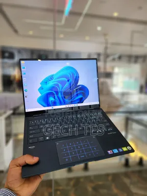 New Laptop Asus ZenBook Flip 14 UX461UA 16GB Intel Core I7 SSD 512GB