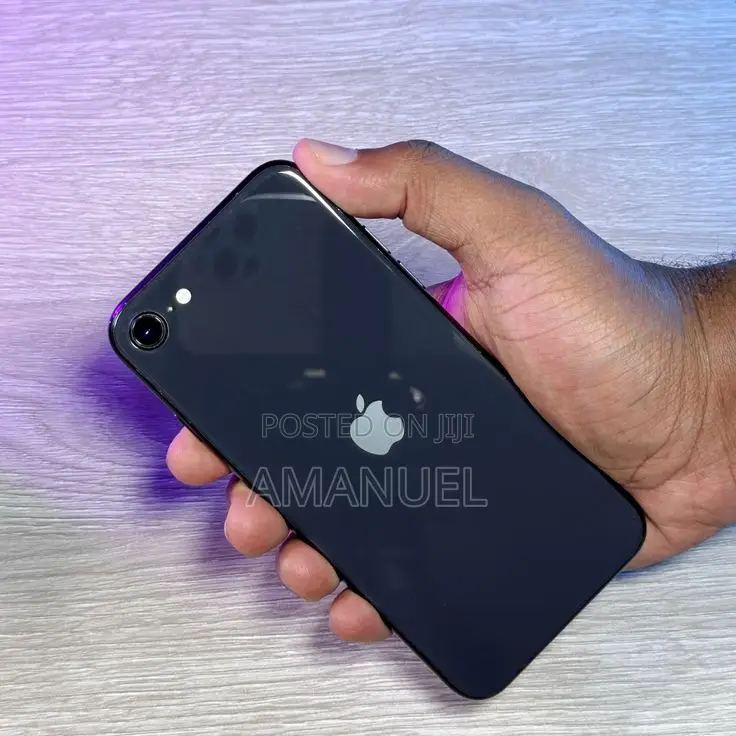 Apple iPhone SE (2022) 64 GB Black