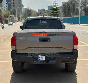 Toyota Tacoma 2017 Silver