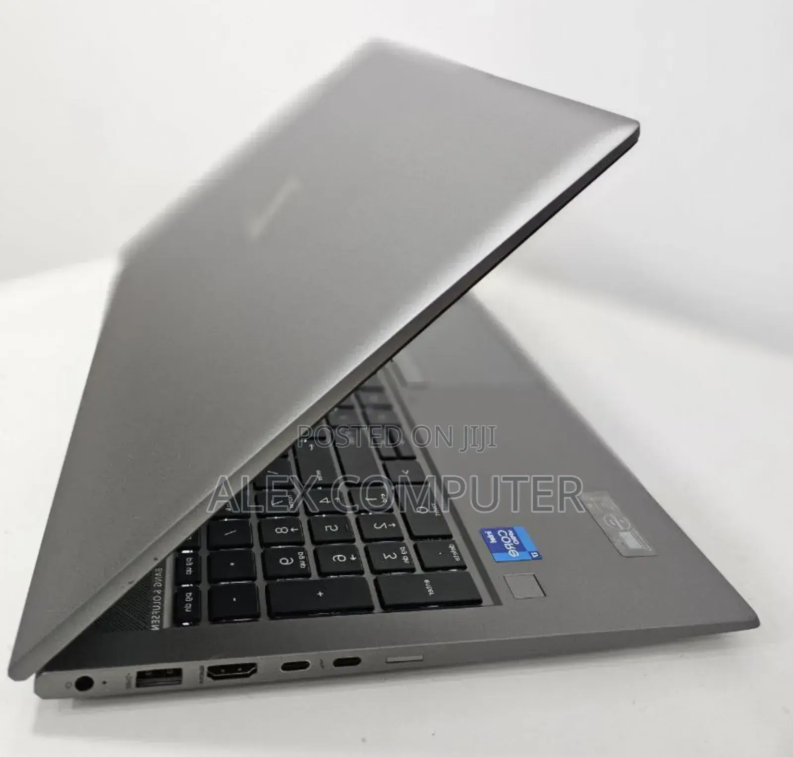 New Laptop HP ZBook Firefly G8 16GB Intel Core I7 SSD 1T