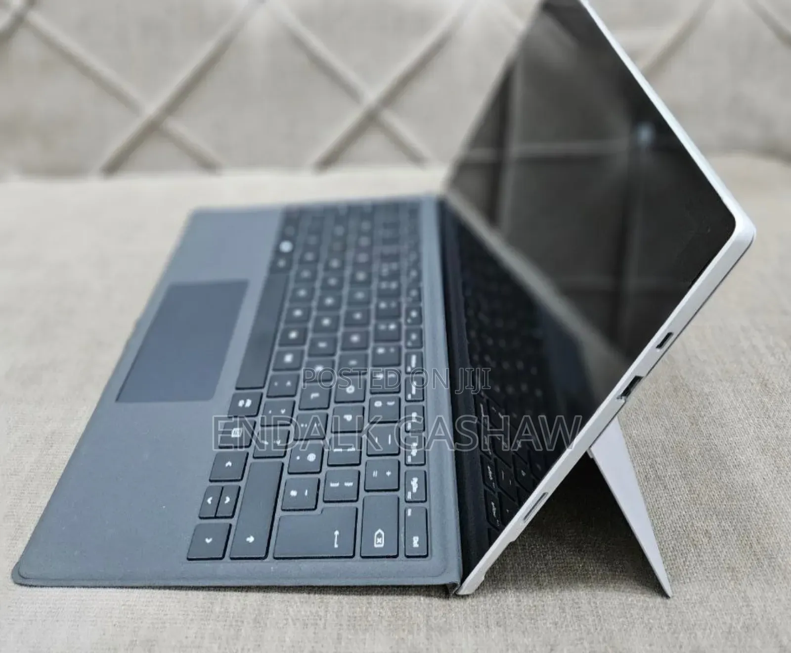 New Laptop Microsoft Surface Pro 6 8GB Intel Core I7 SSD 256GB