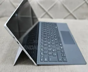 Photo - New Laptop Microsoft Surface Pro 6 8GB Intel Core I7 SSD 256GB