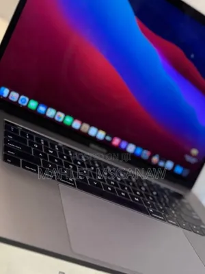 New Laptop Apple MacBook Pro 2016 16GB Intel Core I7 SSD 256GB