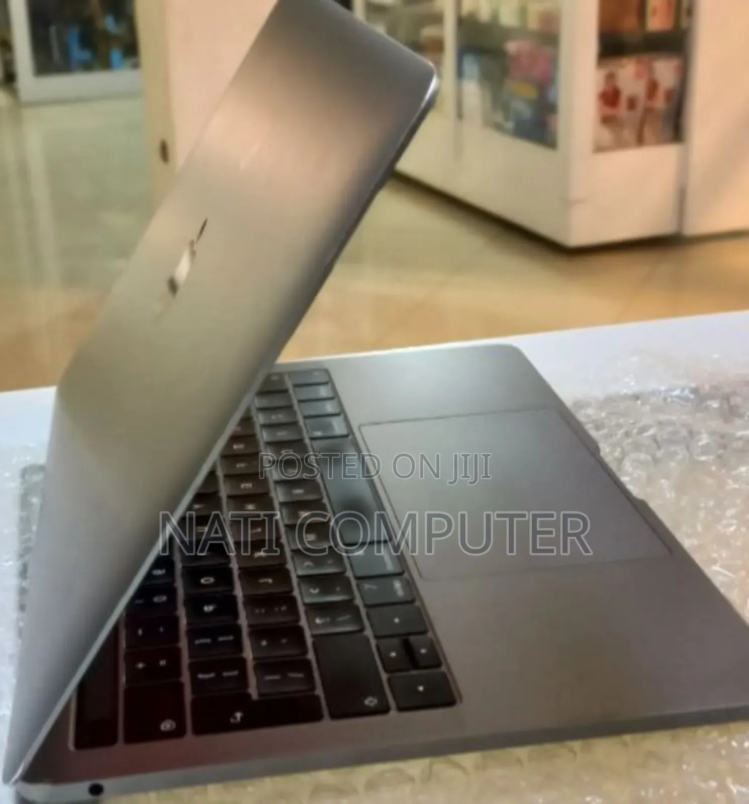 New Laptop Apple MacBook Pro 2019 8GB Apple M1 Pro SSD 128GB