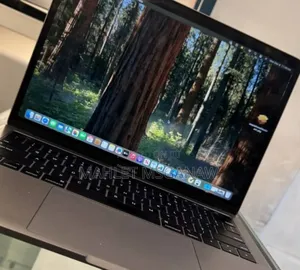 New Laptop Apple MacBook Pro 2019 8GB Intel Core I5 SSD 512GB