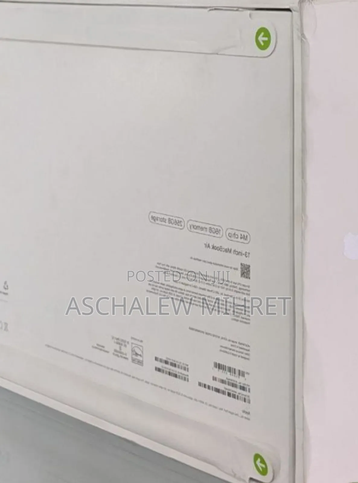 New Laptop Apple MacBook Air 2025 M4 13-Inch 16GB Apple M4 SSD 256GB