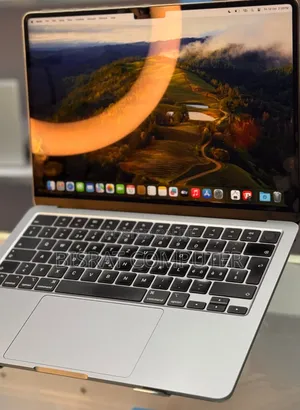 New Laptop Apple MacBook Air 2020 M1 8GB Apple M1 SSD 256GB