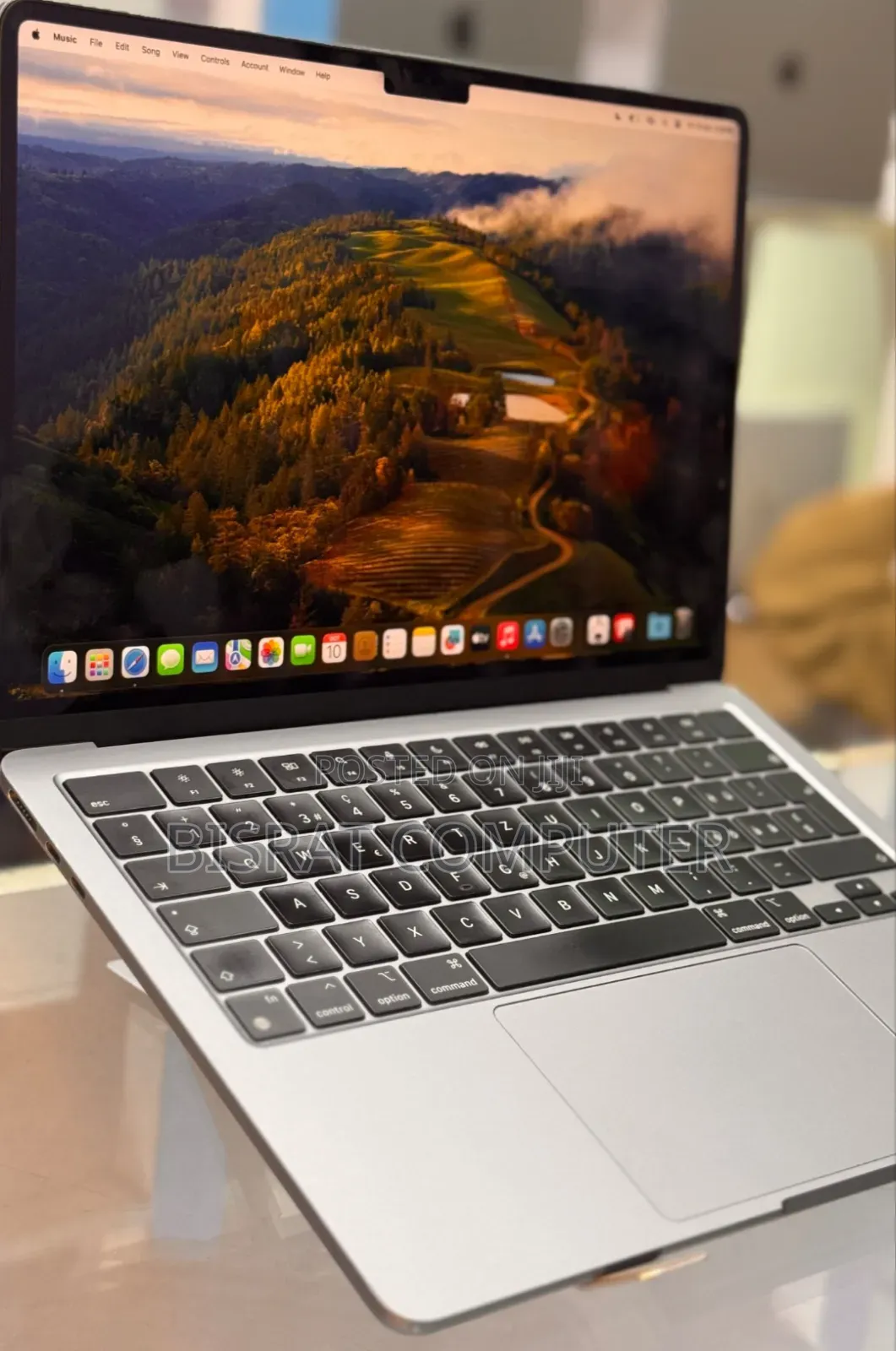 New Laptop Apple MacBook Air 2020 M1 8GB Apple M1 SSD 256GB