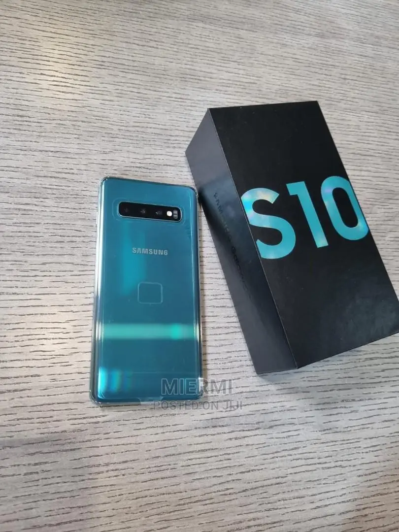 New Samsung Galaxy S10 128 GB Blue