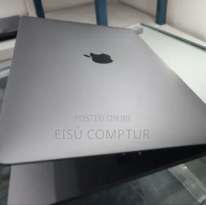 New Laptop Apple MacBook Pro 2019 8GB Intel Core I5 SSD 256GB