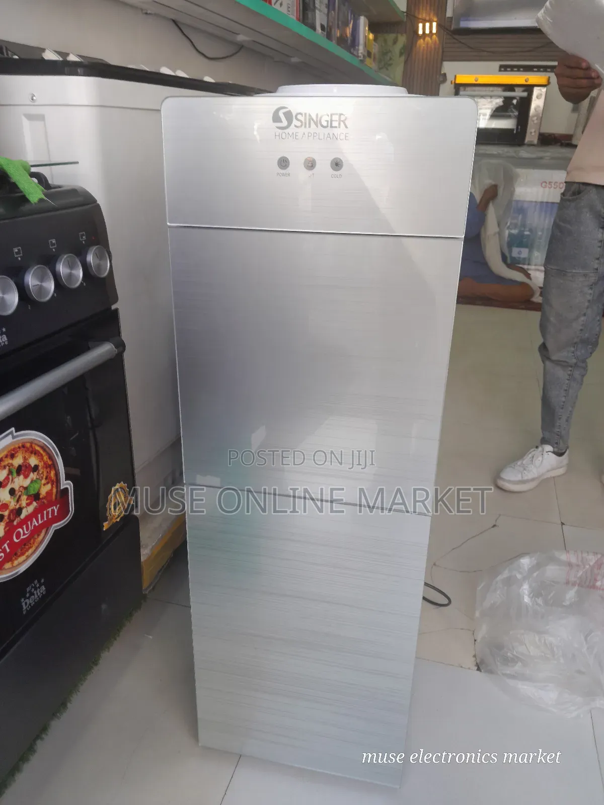 Singer Water Disspensser