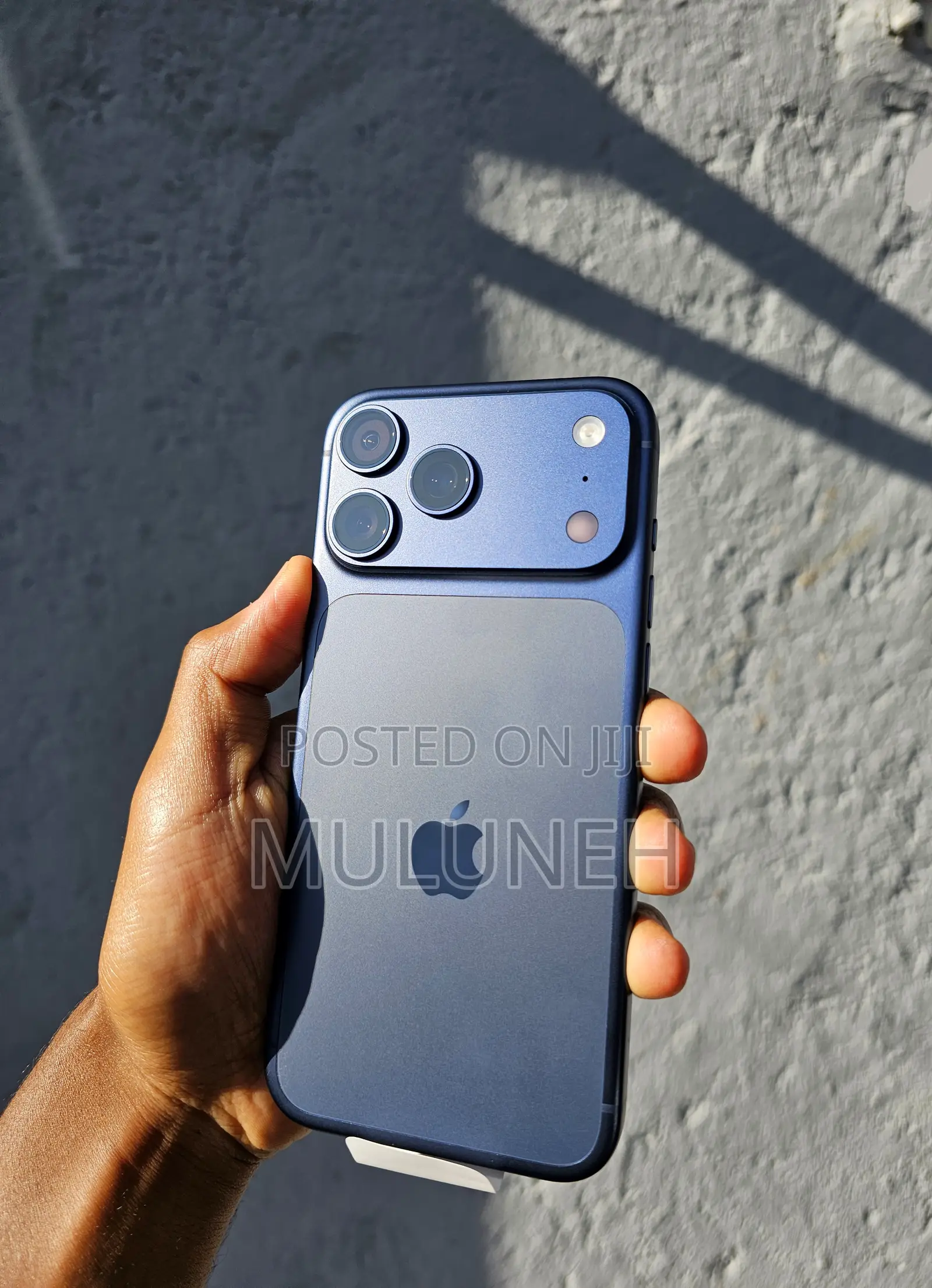 New Apple iPhone 17 Pro Max 256 GB Blue