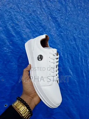 New Arrival Timberland Flat Sneakers Made in Vietnam