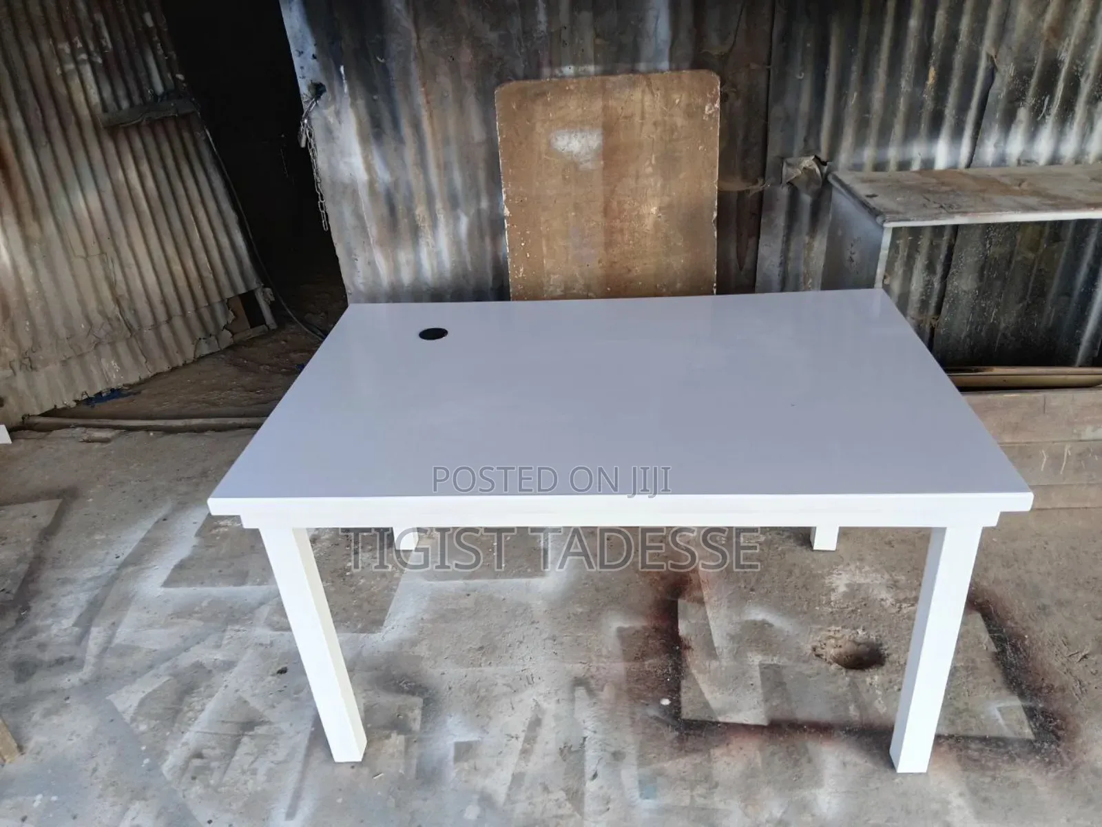 Computer Table 90*140cm Wooden Made Laminated Top