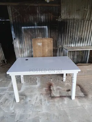 Computer Table 90*140cm Wooden Made Laminated Top