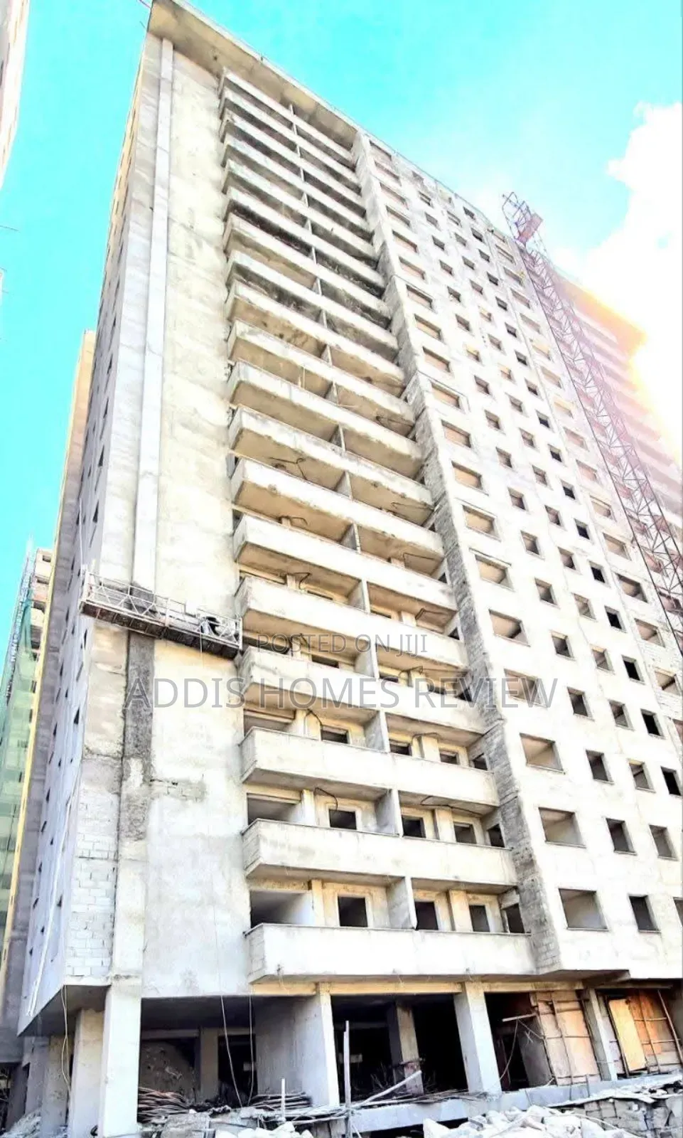 95% ያለቀ የንግድ ሱቅ እና አፓርትመንቶች