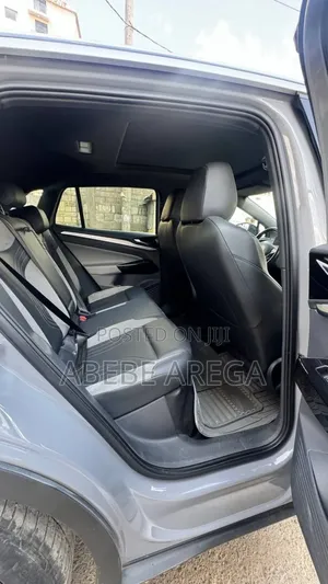 Volkswagen ID.4 2022 Green