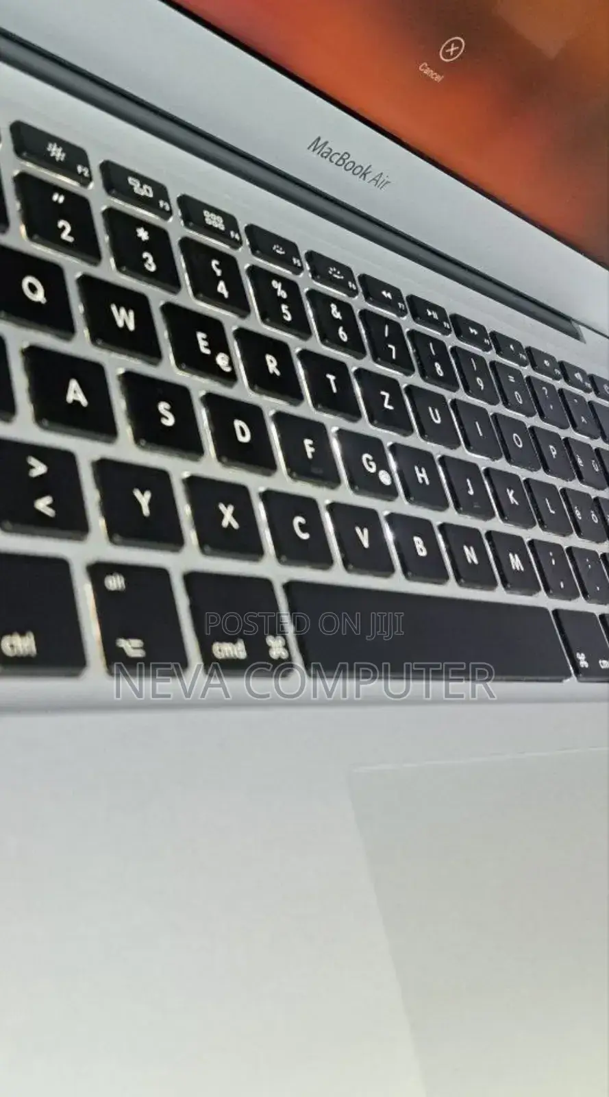 New Laptop Apple MacBook 2012 4GB Intel Core I5 SSD 640GB