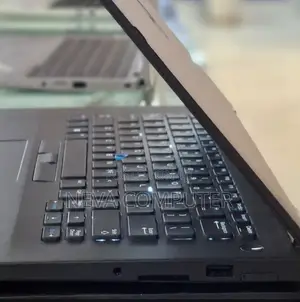 New Laptop Dell Latitude 14 5480 8GB Intel Core I5 SSD 256GB