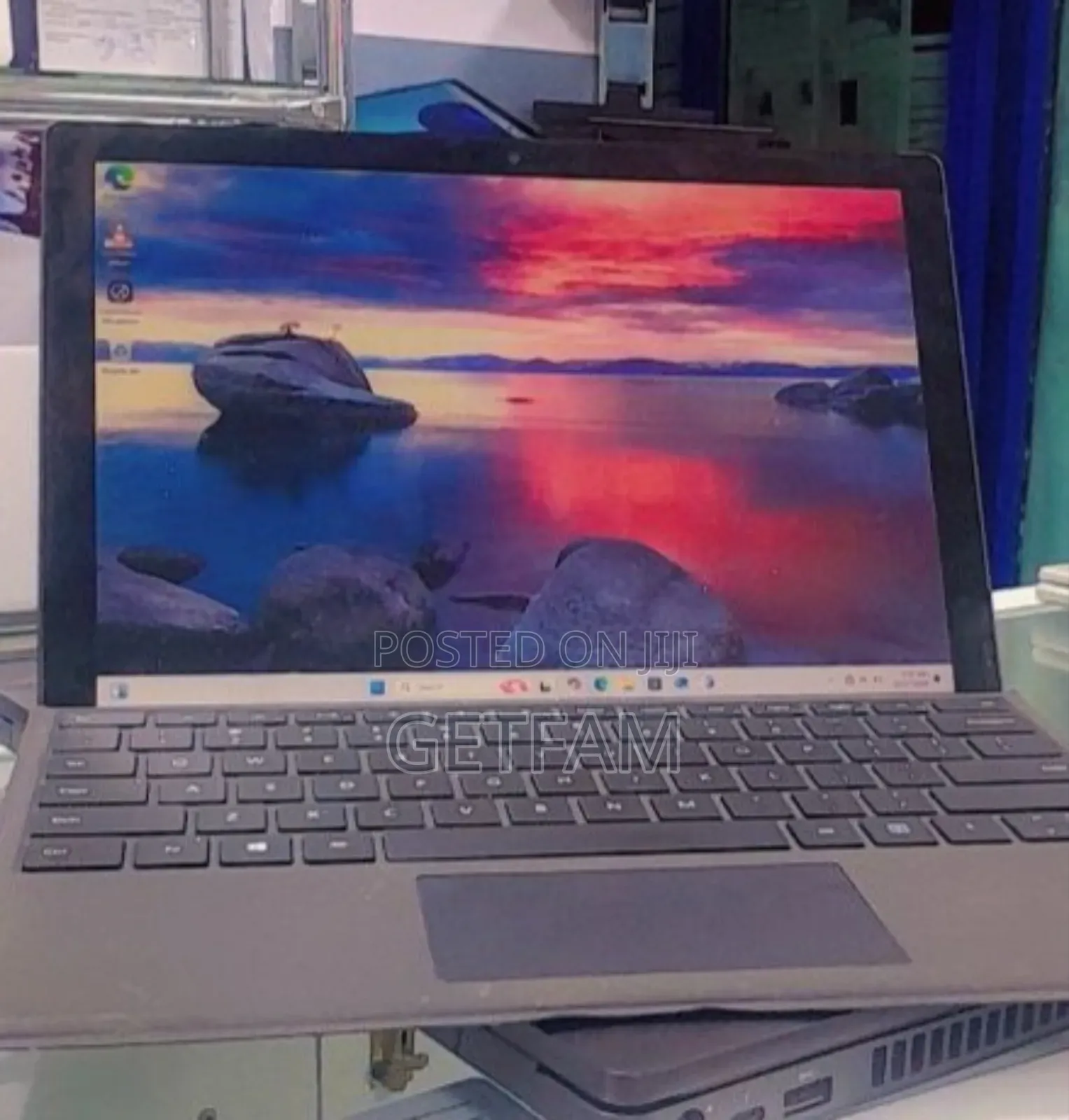 New Laptop Microsoft Surface 16GB Intel Core I7 SSD 512GB