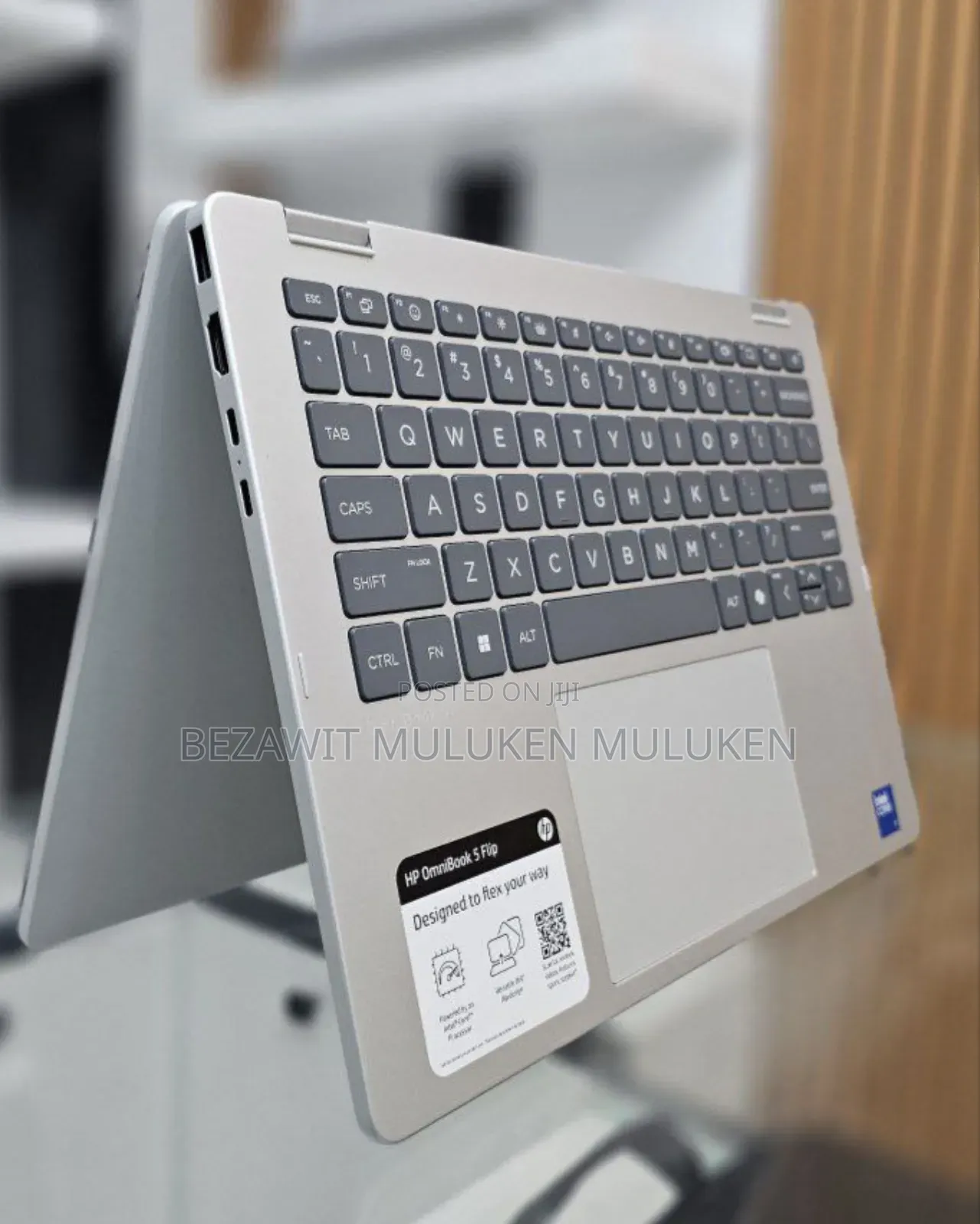 New Laptop HP OmniBook 5 Flip 16GB Intel Core I7 SSD 512GB