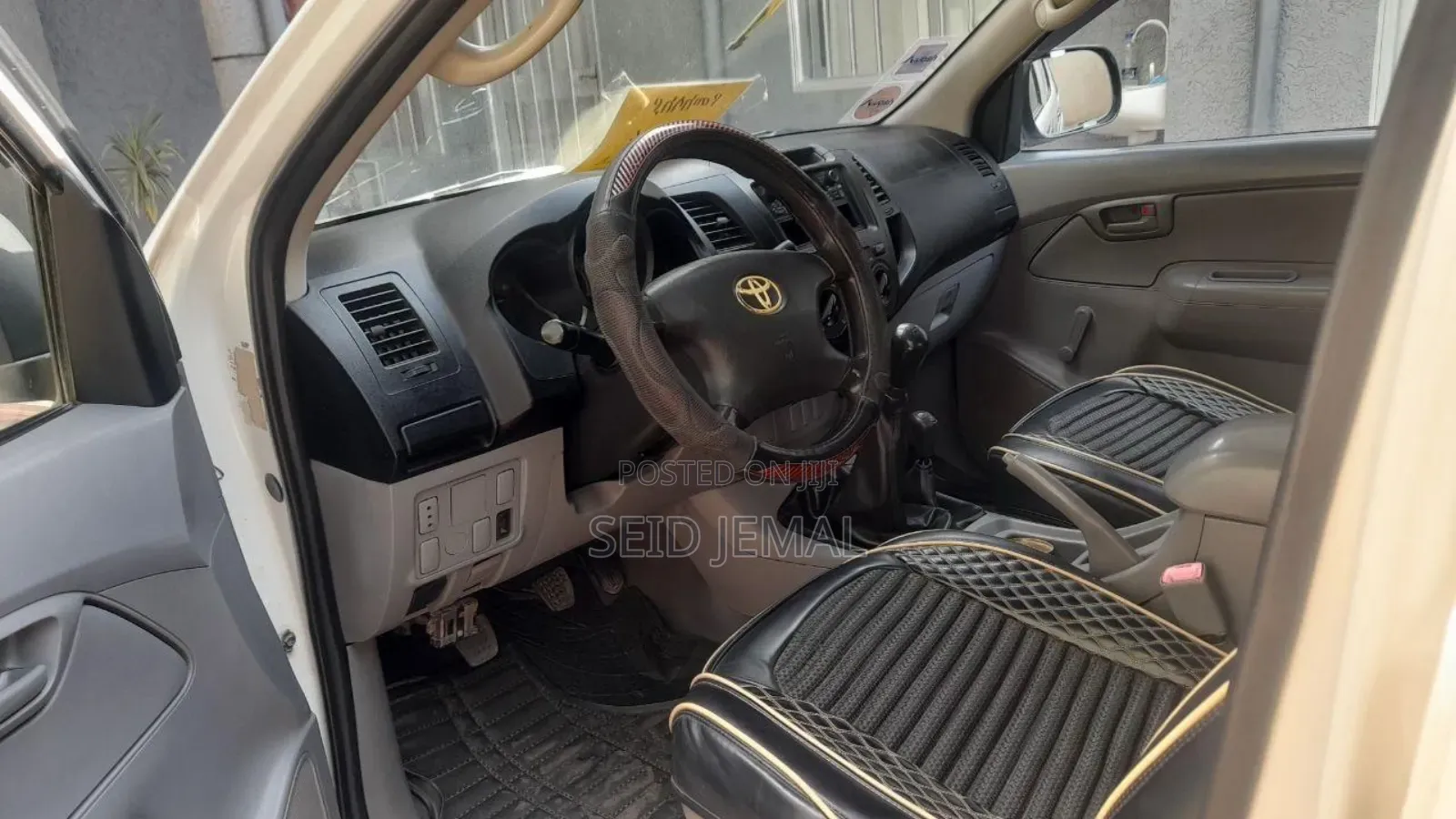 Toyota Hilux 2007 White