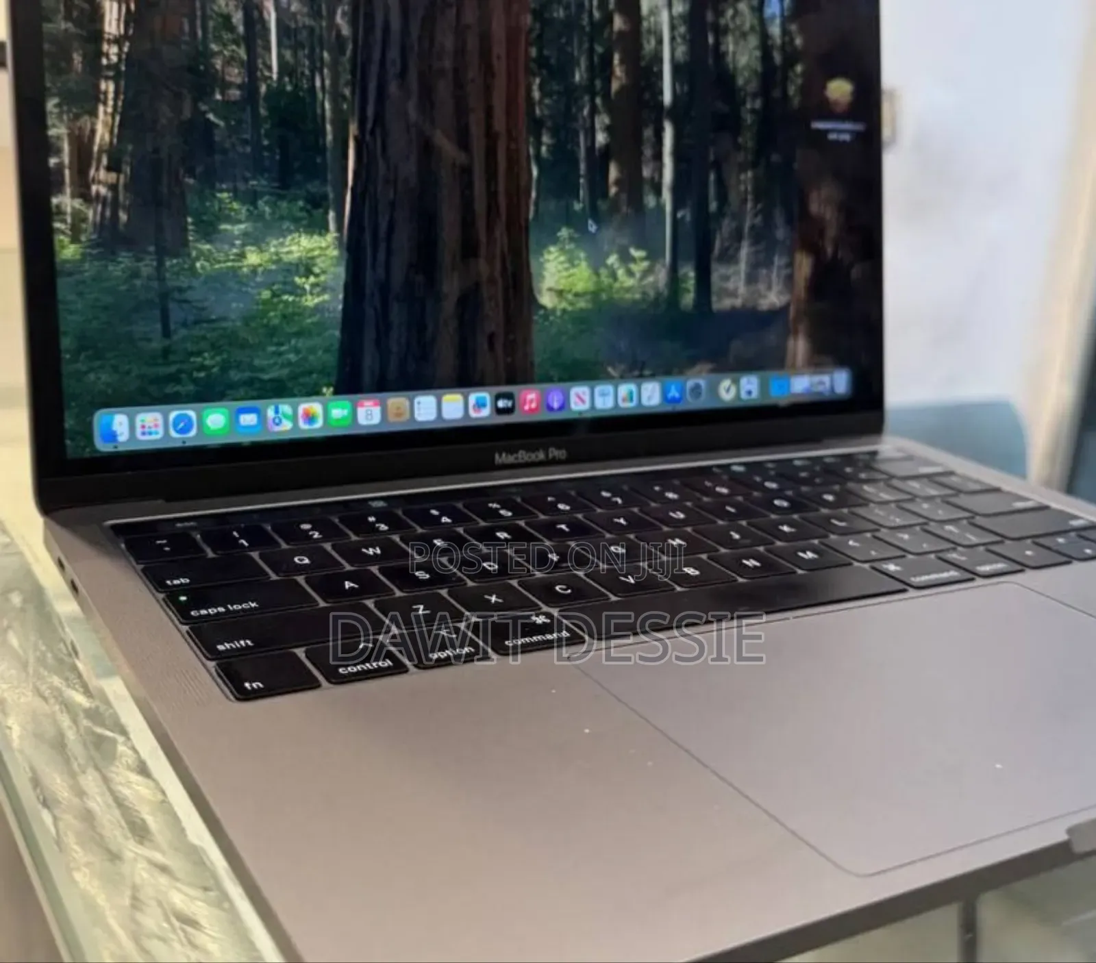 New Laptop Apple MacBook Pro 2019 8GB Intel Core I5 SSD 512GB